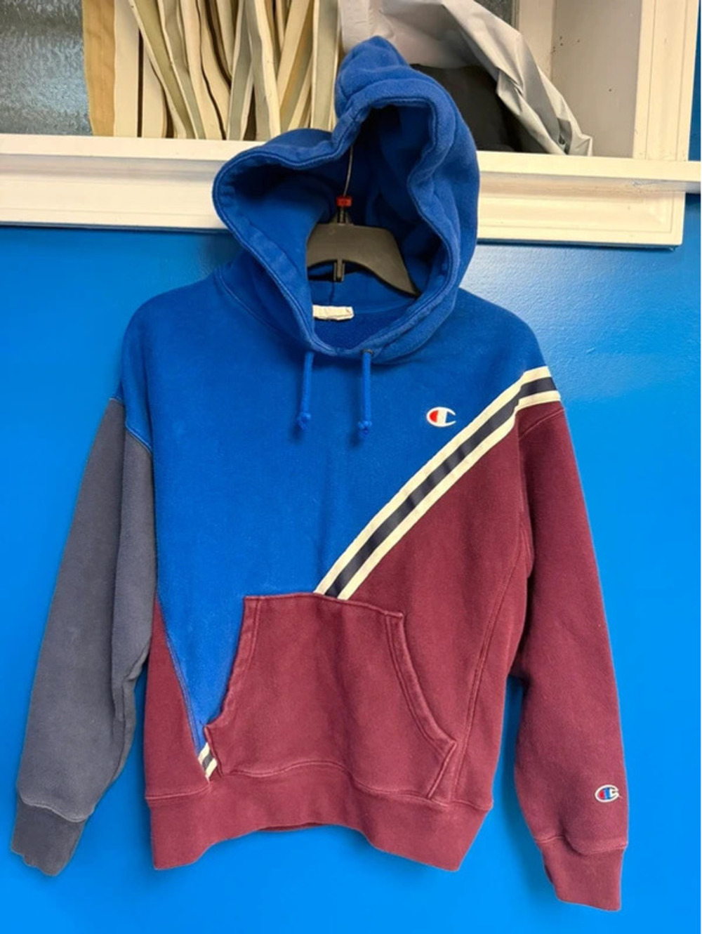 Champion Reverse Weave Colorblock Stripe Hoodie Medium